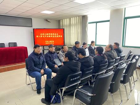 说明: C:\Users\dell\Desktop\关于深入开展向卢永根同志学习的通知\微信图片_202001081056572.jpg